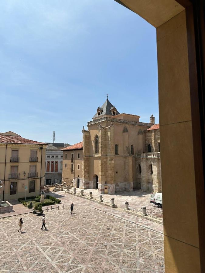 Hostal Restaurante Boccalino Leon Exterior photo