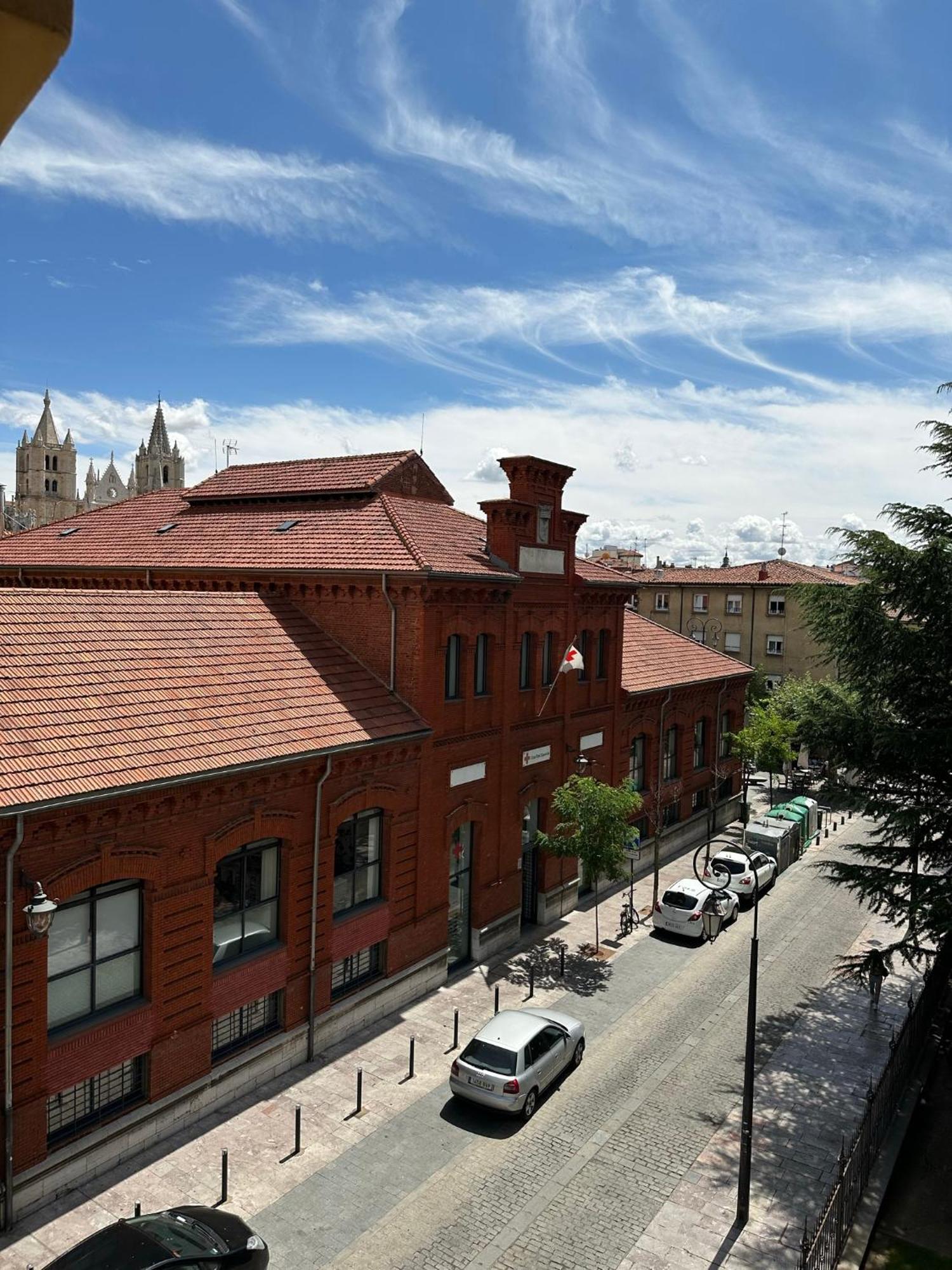 Hostal Restaurante Boccalino Leon Exterior photo