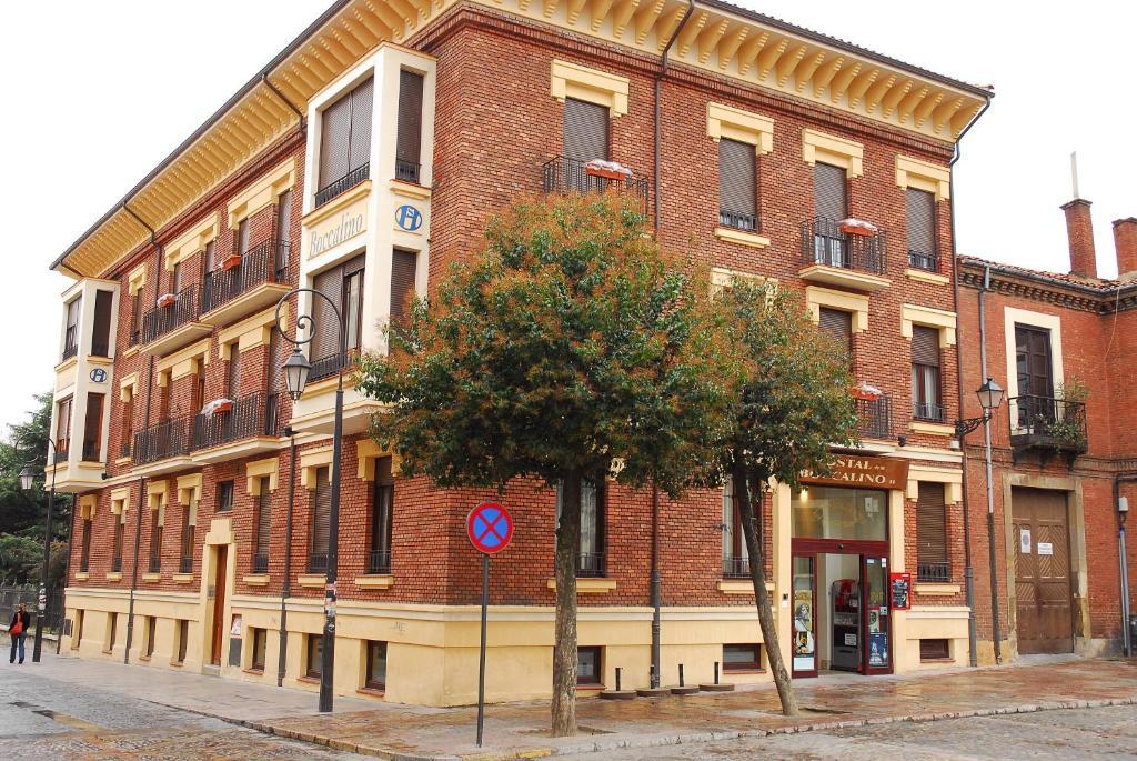 Hostal Restaurante Boccalino Leon Exterior photo